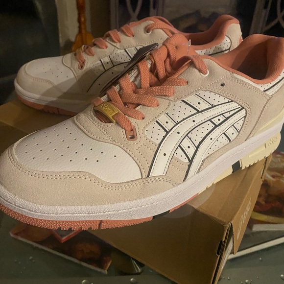Asics Other - Asics Athletic shoes, White, Cream and Pink; Size 10 1/2
